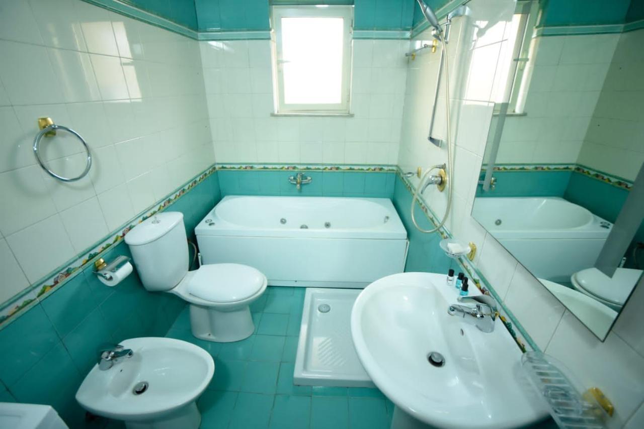 Appartamento Amli Apartament Tirana Esterno foto